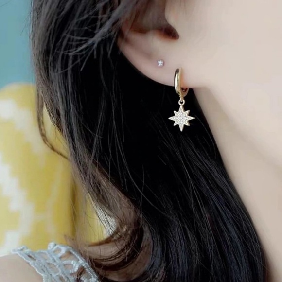 NEW MOON STAR 925 STERLING SILVER DIAMOND HOOPS - Picture 4 of 5